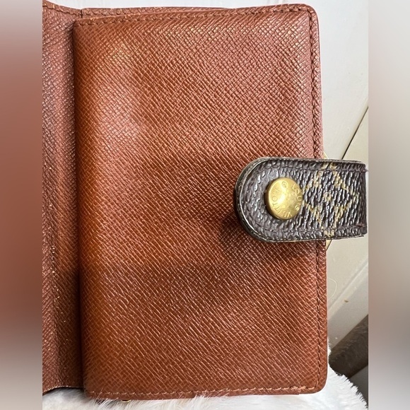 LOUIS VUITTON LV MONOGRAM COATED CANVAS VIENNOIS WALLET - Picture 5 of 16